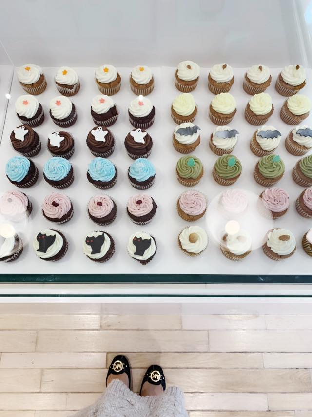 Petit Lapin Café-Studio | 1051 Avenue Bernard, Outremont, QC H3Z 2M8, Canada | Phone: (514) 750-4077
