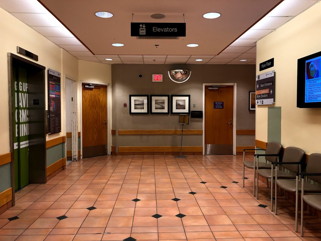 Peace Arch Hospital | 15521 Russell Ave, White Rock, BC V4B 5M2, Canada | Phone: (604) 531-5512