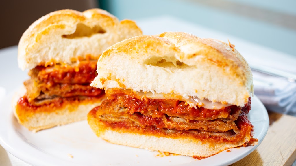 Mancinis Pizza and Wings | 223 Brock St N #1, Whitby, ON L1N 4H6, Canada | Phone: (905) 665-0888