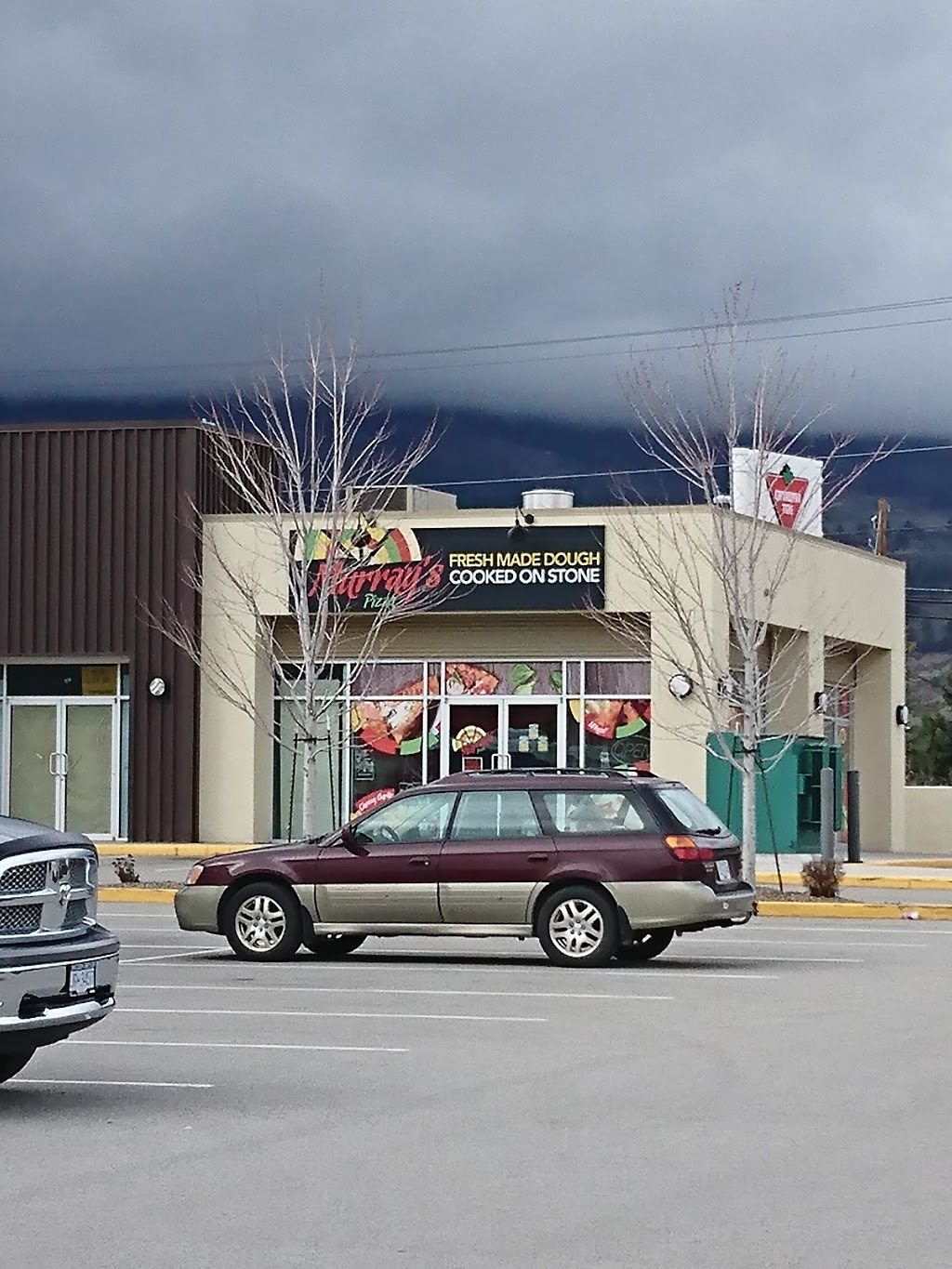 Murrays Pizza & Pasta | 5717 Main St, Oliver, BC V0H 1T9, Canada | Phone: (250) 498-0498