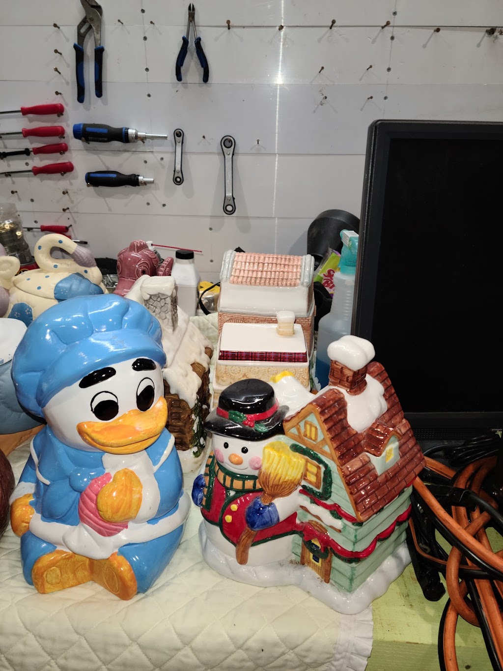 Klassen Family Thrift Shop | 49278 Conservation Line, Aylmer, ON N5H 2R4, Canada | Phone: (519) 719-7319