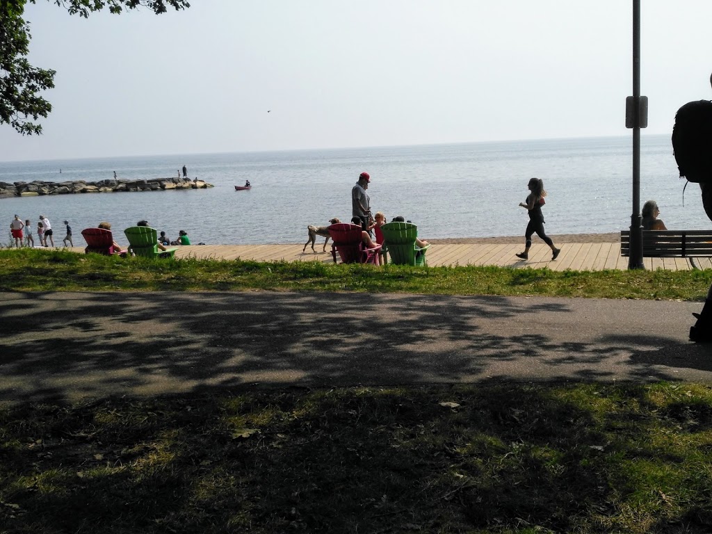 Pull up bars | 1B8, Martin Goodman Trail, Toronto, ON M4L 1B8, Canada