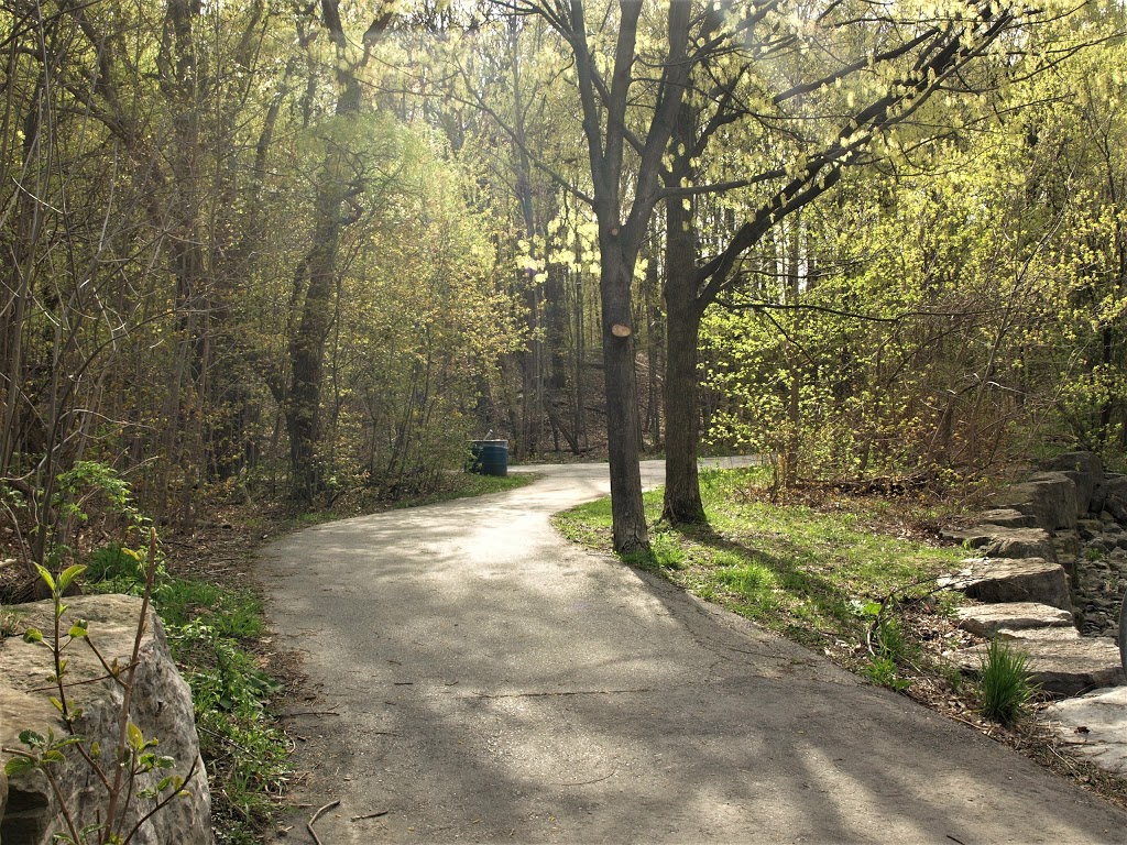 Garden of the Valley | 1275 Mississauga Valley Blvd, Mississauga, ON L5A, Canada | Phone: (905) 274-6222