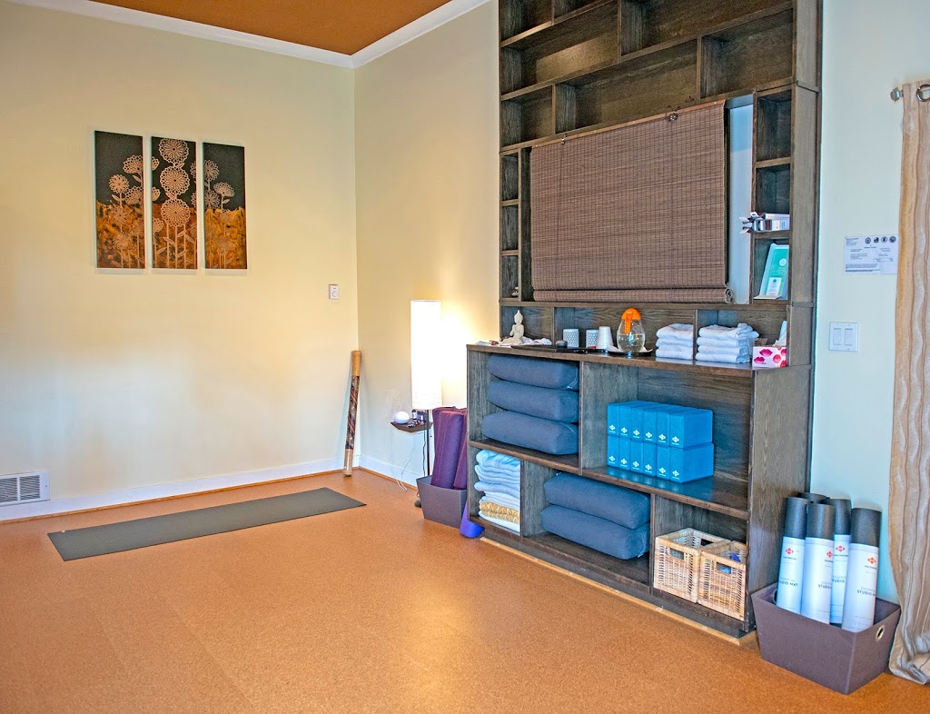 Yoga Luna | South, Ladysmith, BC V9G 2B9, Canada | Phone: (604) 790-8111