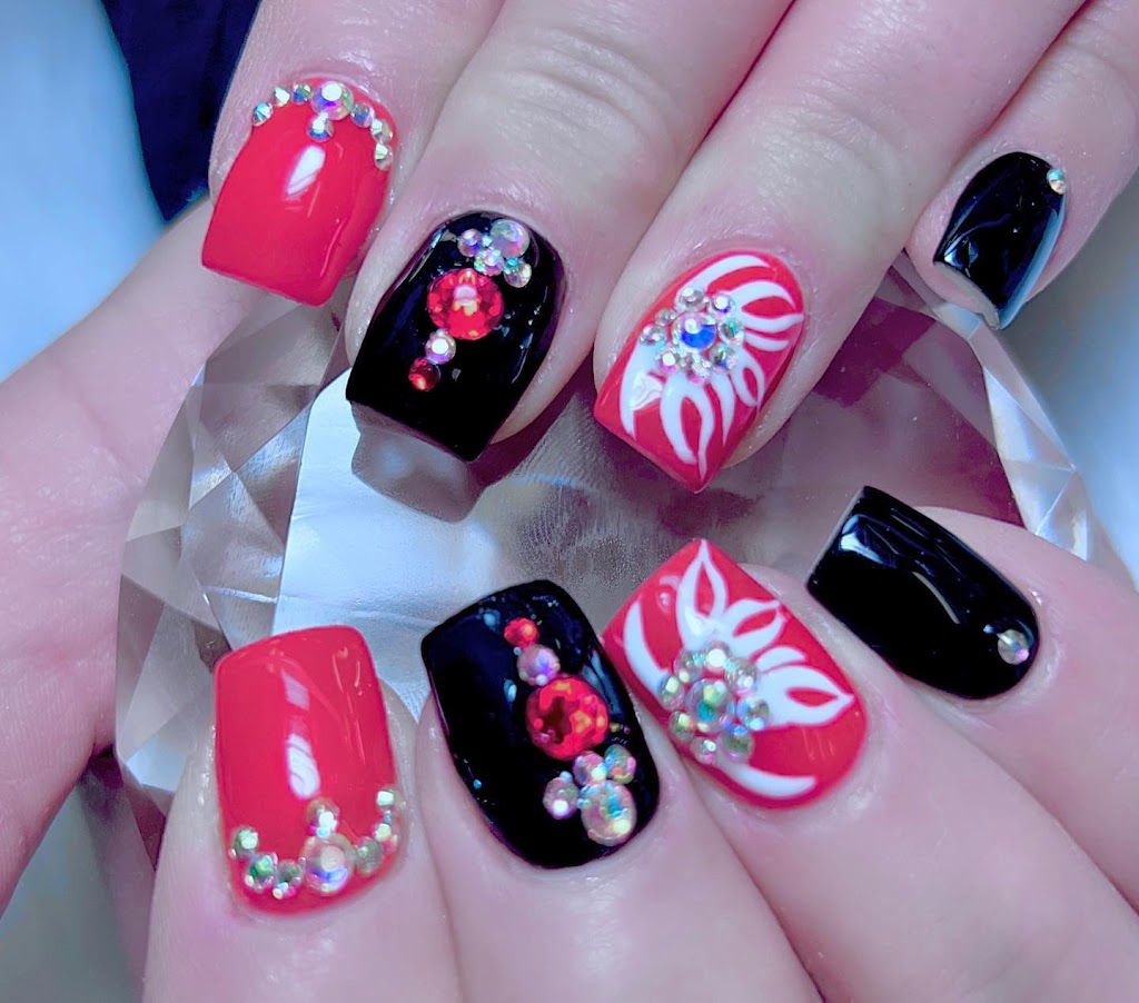 Halee Nails | 550 Clareview Rd NW, Edmonton, AB T5A 4H2, Canada | Phone: (780) 476-2832