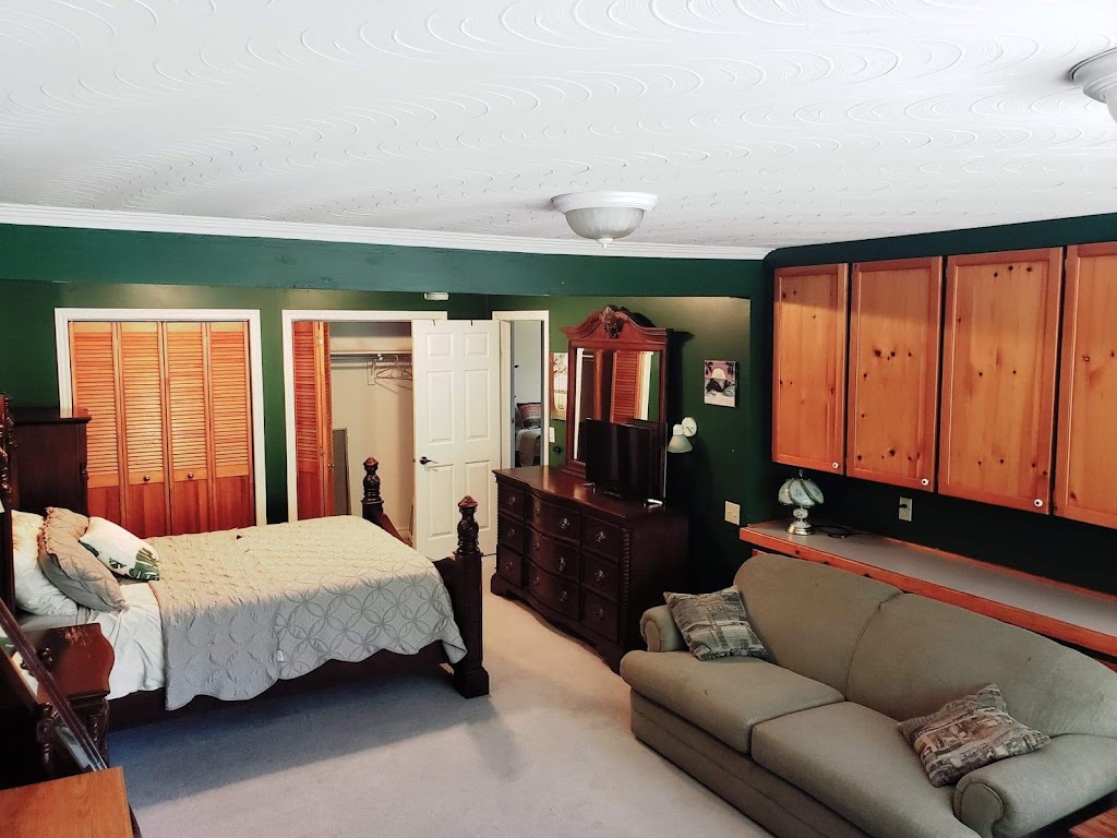 Prince Edward County Vacation Rentals | 191 Winns Dr, Prince Edward, ON K0K 2T0, Canada | Phone: (613) 393-1095
