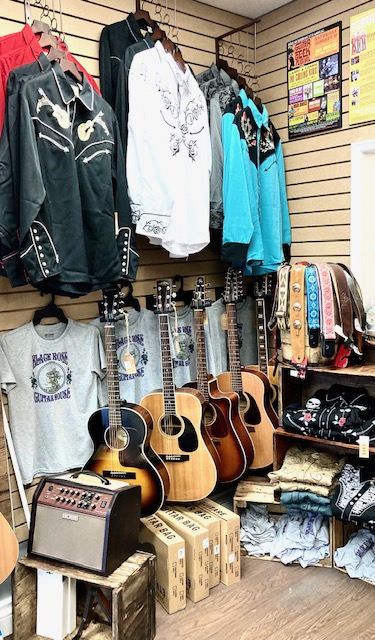 Black Rose Guitar House | 18 Mill St E, Acton, ON L7J 1G9, Canada | Phone: (519) 929-9094