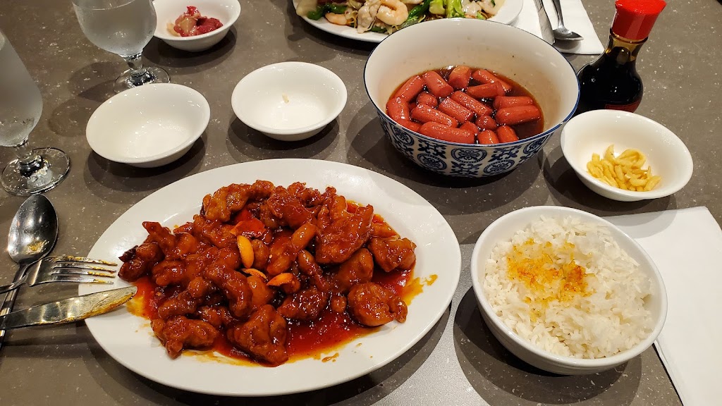 Cuisine Kung Fu Kitchen | 95 Bd du Curé-Labelle #5A, Sainte-Thérèse, QC J7E 2X6, Canada | Phone: (450) 987-6868