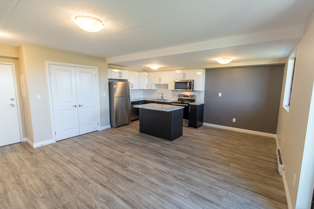 Concorde Place Apartment Rentals - Panoramic Properties | 155 Hagar St, Welland, ON L3B 4J8, Canada | Phone: (855) 371-1201