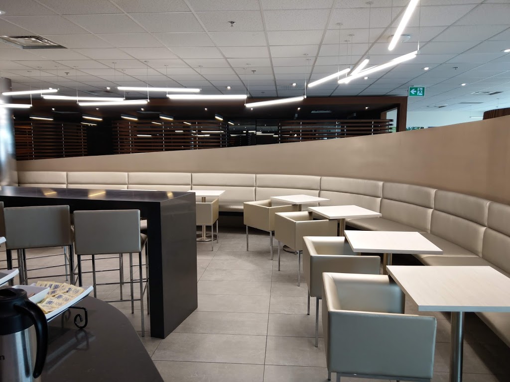 Air France-KLM lounge | Silver Dart Dr, Mississauga, ON L4W 1S9, Canada