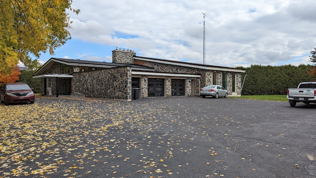 Gîte Horticole Abbotsford / Manoir Abbotsford | 520 Rue Principale, Saint-Paul-dAbbotsford, QC J0E 1A0, Canada | Phone: (514) 942-9913