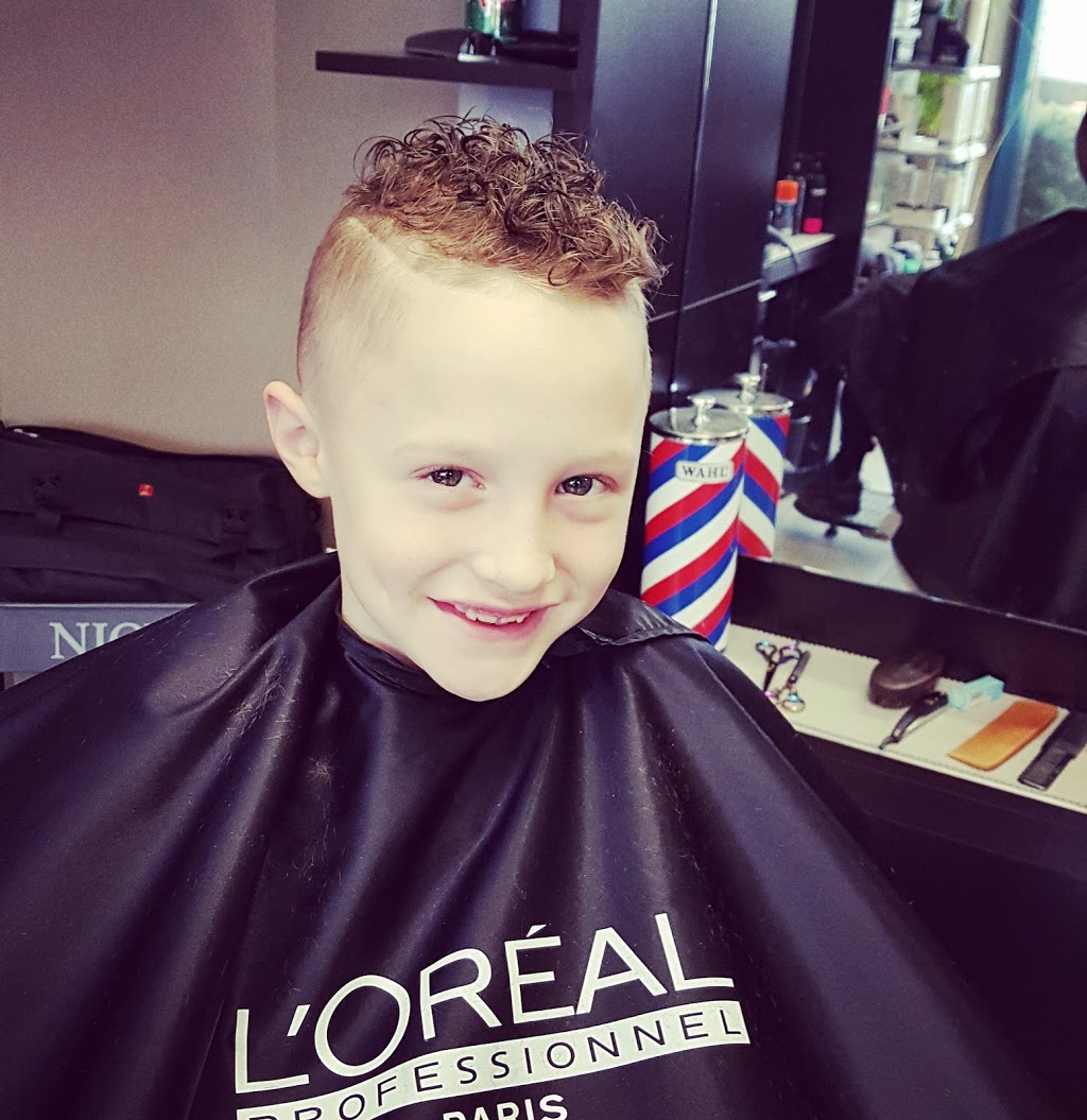 Rockys Barber Shop | 785 Wonderland Rd S, London, ON N6K 2Y5, Canada | Phone: (519) 474-4345
