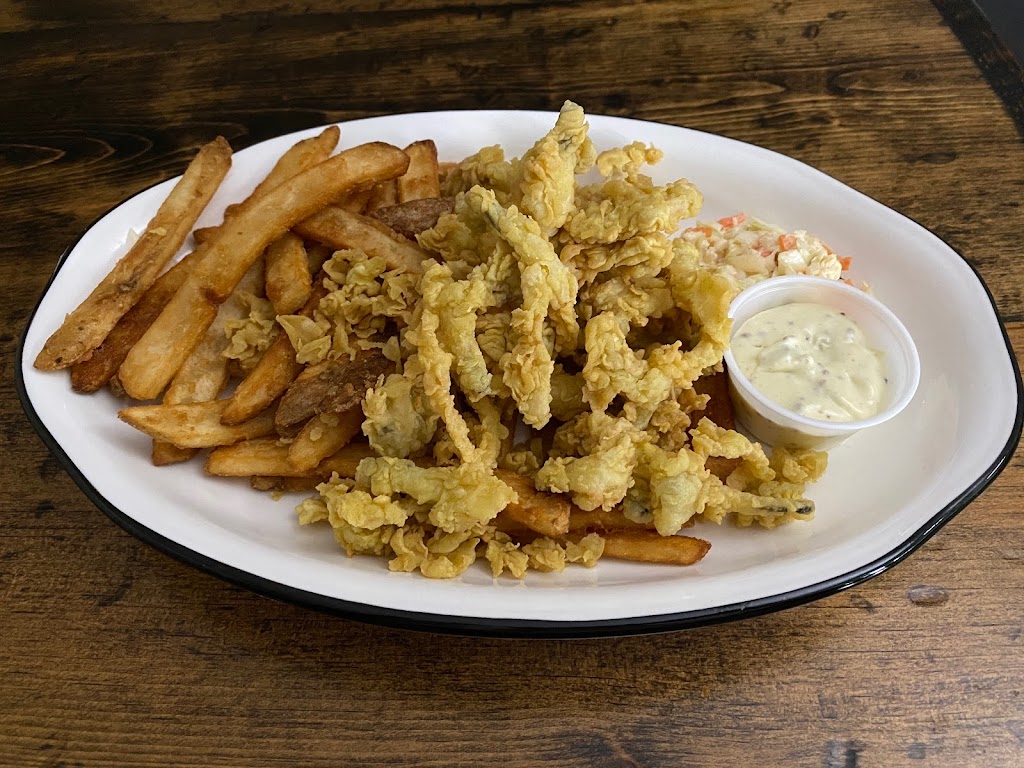 Route 3 Cellar Taproom & Grill | 8 McLeod St, Liverpool, NS B0T 1K0, Canada | Phone: (902) 354-2392