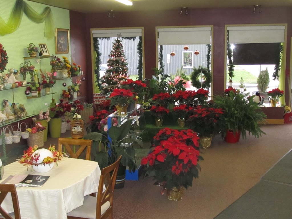 House of Inspiring Flowers | 118 Avenue Victoria, Shawville, QC J0X 2Y0, Canada | Phone: (819) 647-3878