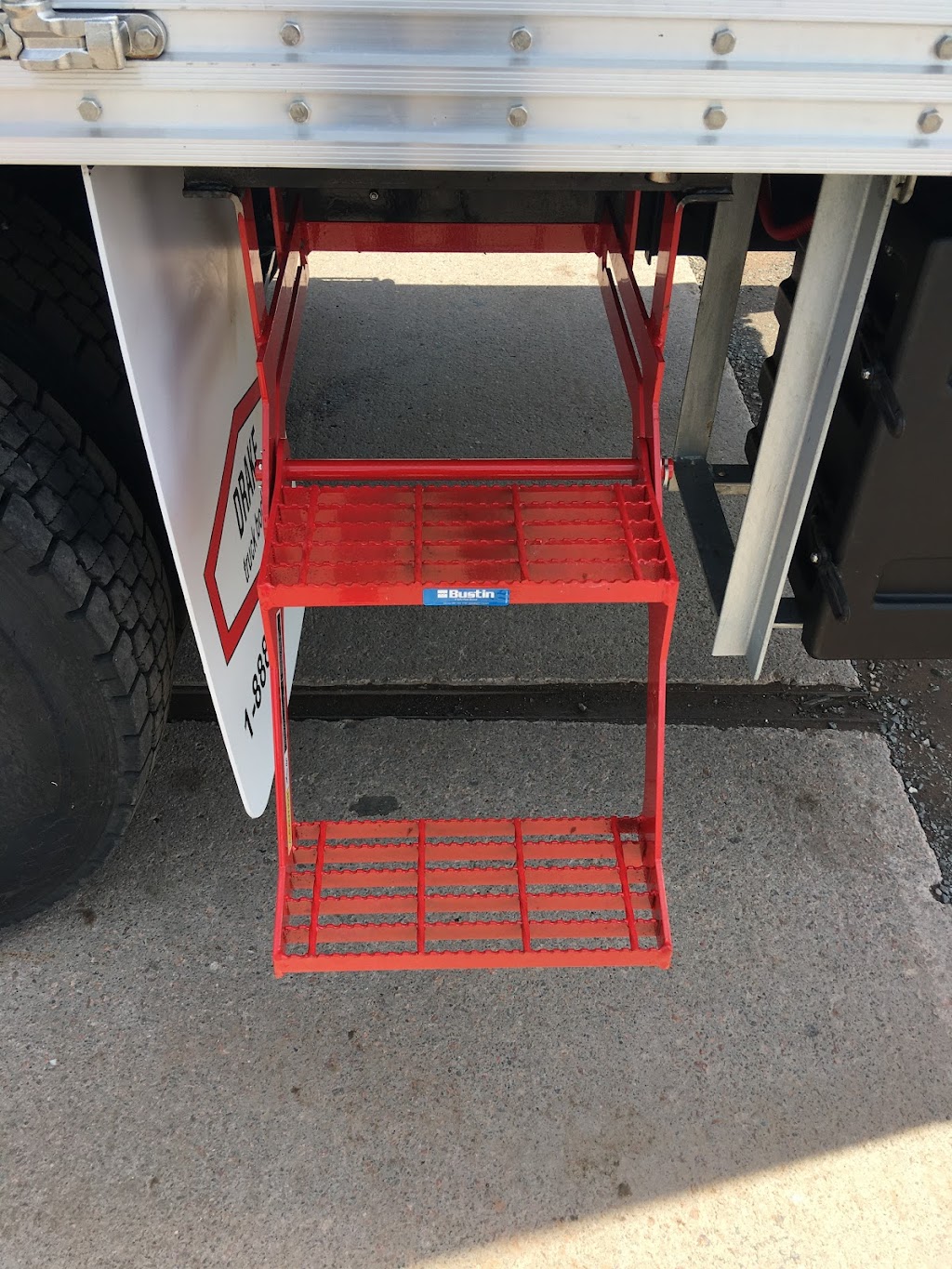Drake Truck Bodies | 308 Riverview Crescent, Vernon Bridge, PE C0A 2E0, Canada | Phone: (888) 651-2782