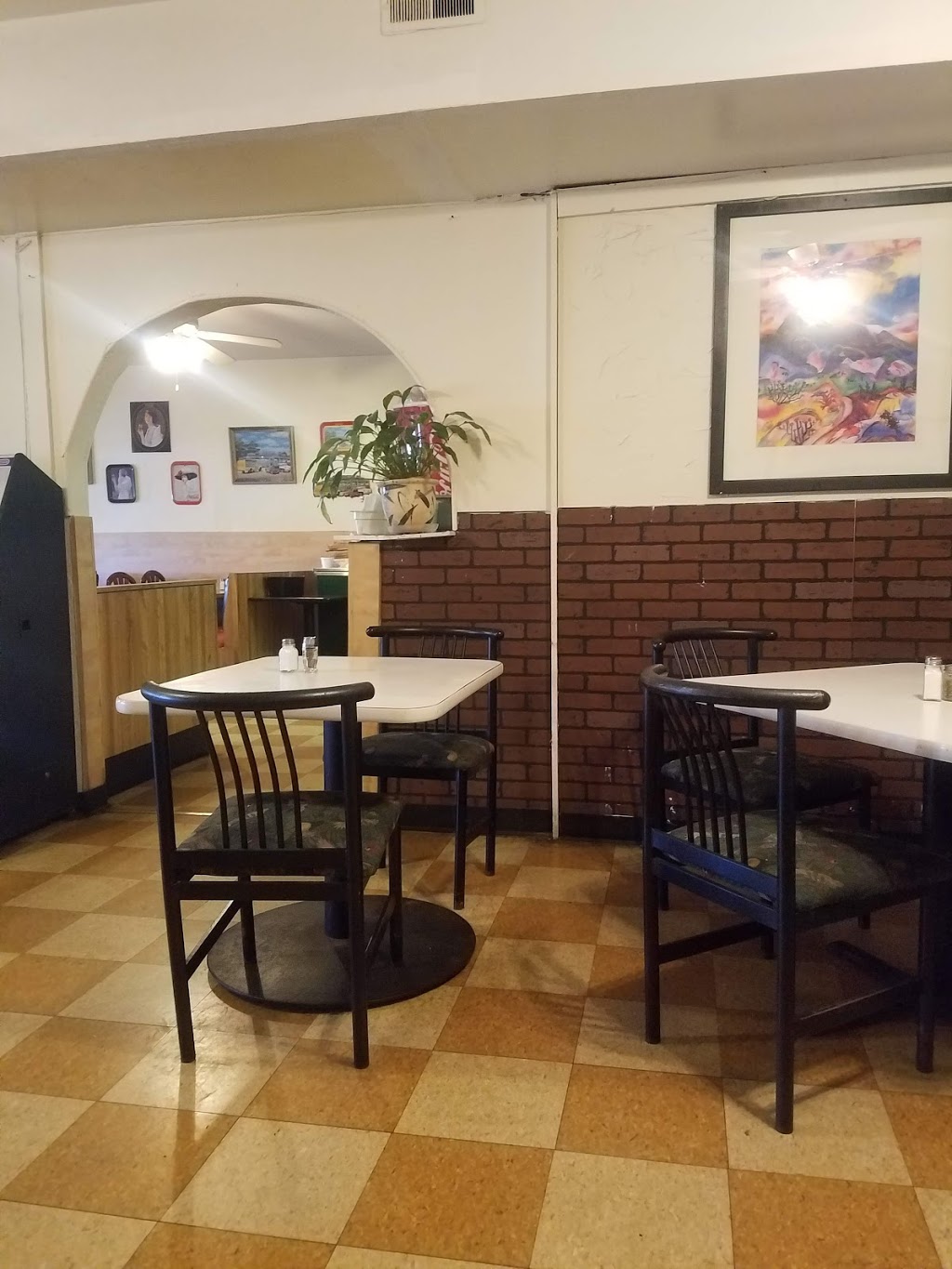 The Pepper Restaurant | 1735 24th St, Port Huron Charter Township, MI 48060, USA | Phone: (810) 662-3090