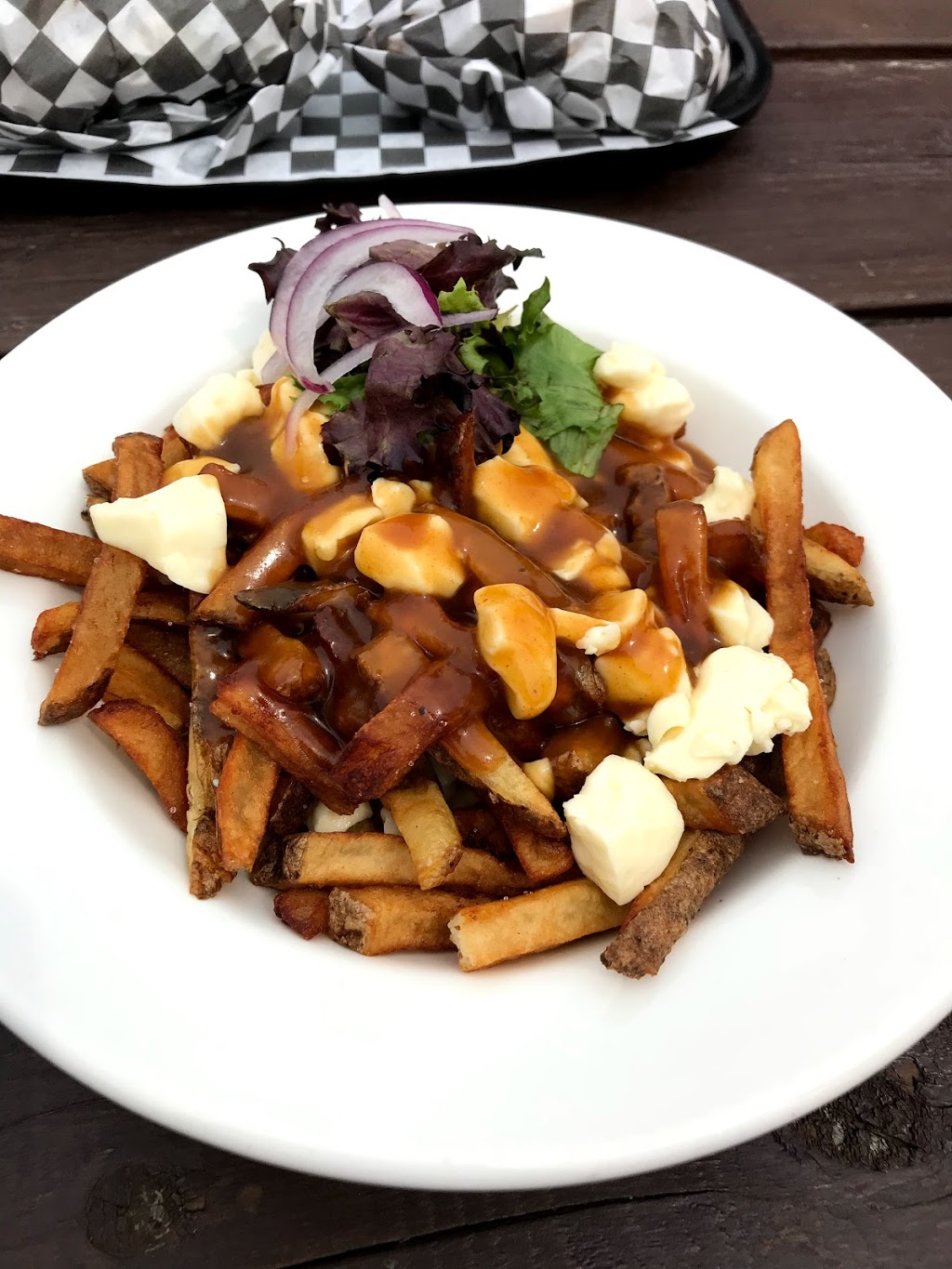 Le Rond Point - Casse Croute | 96 Rue Leclerc, Baie-Saint-Paul, QC G3Z 2L2, Canada | Phone: (418) 760-8706