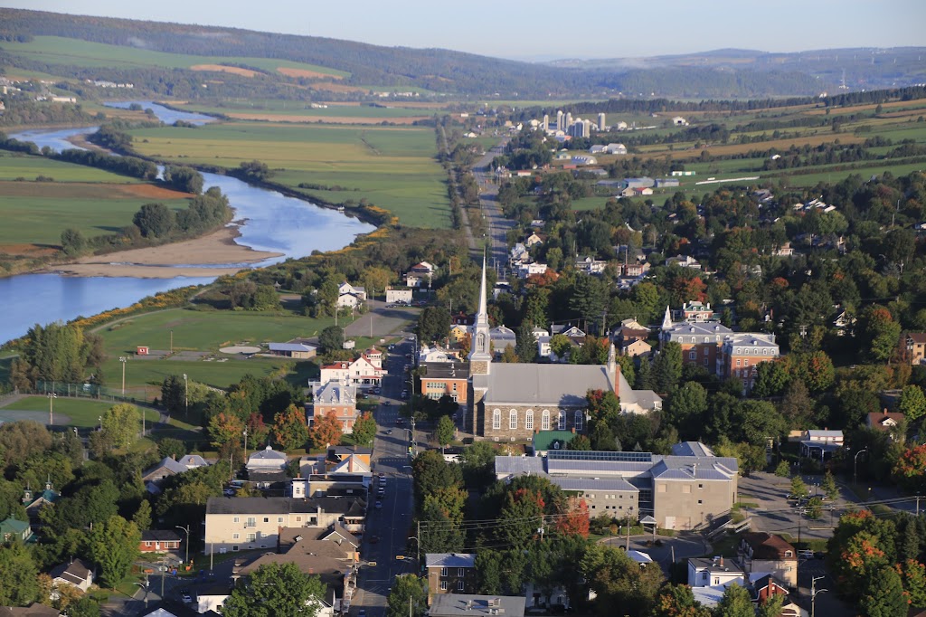Hôtel de ville - Saint-Joseph-de-Beauce | 843 Av. du Palais, Saint-Joseph-de-Beauce, QC G0S 2V0, Canada | Phone: (418) 397-4358