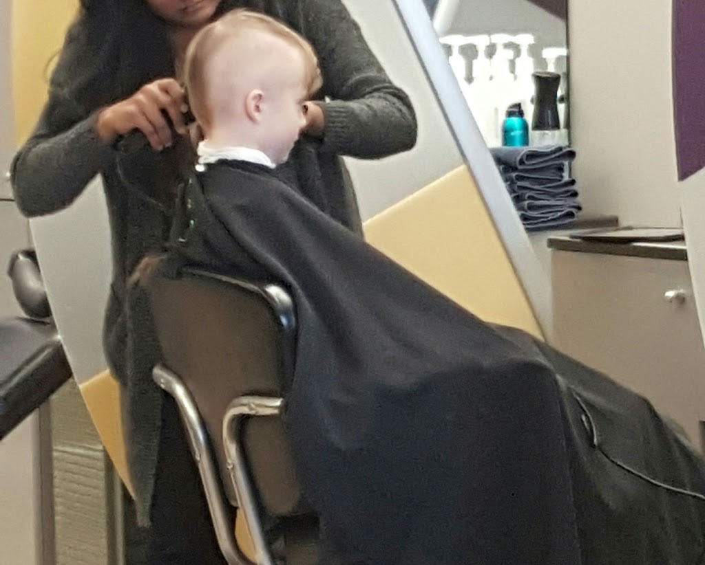 Great Clips | 2320 24 St NW, Edmonton, AB T6T 0G9, Canada | Phone: (780) 469-1366