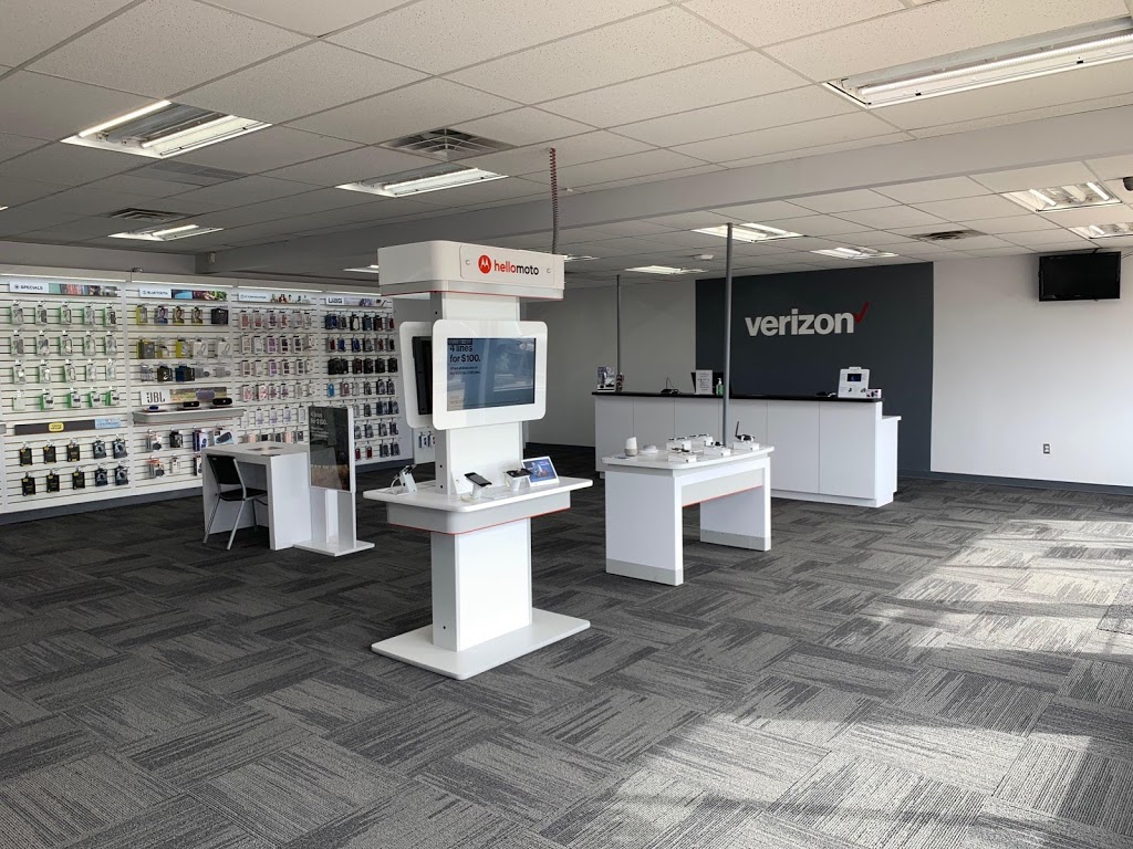 Verizon Authorized Retailer – GoWireless | 3220 Gratiot Blvd, Marysville, MI 48040, USA | Phone: (586) 255-0444