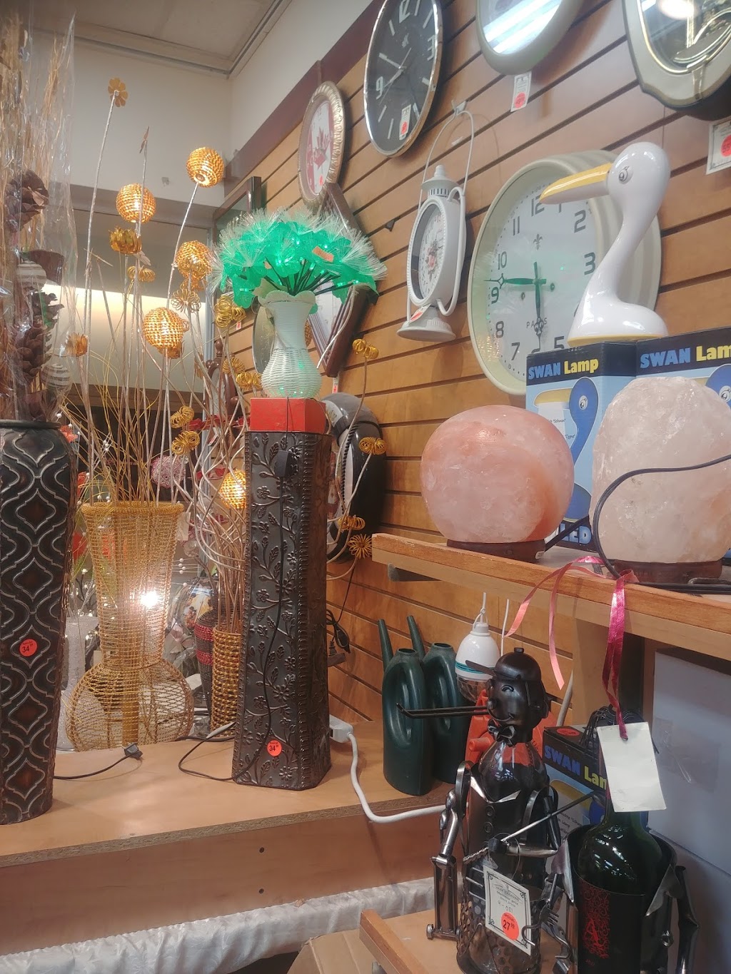 Vase-Caravan Inc | 3235 Avenue de Granby, Montréal, QC H1N 2Z7, Canada | Phone: (514) 899-5858