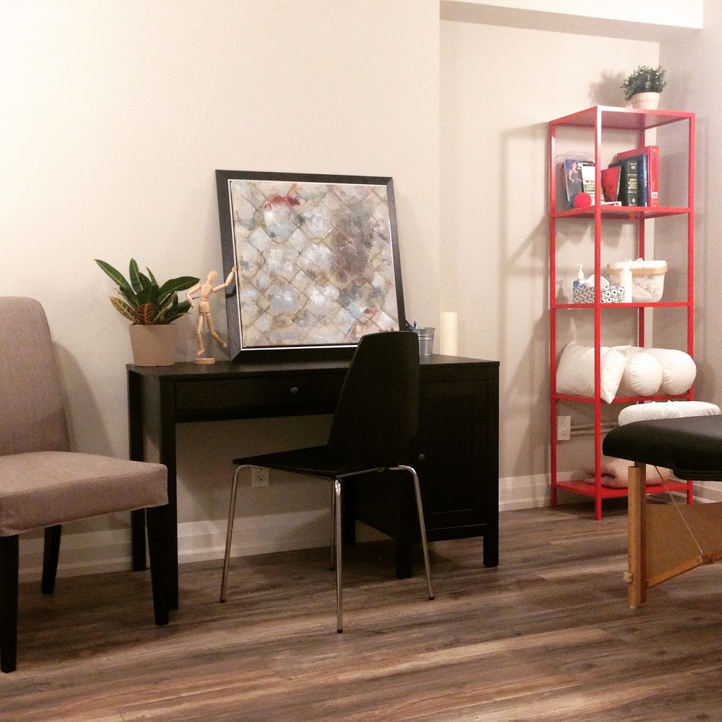 Anatomica Massage Therapy, Chiropractic & Osteopathy | 1302 Bloor St W, Toronto, ON M6H 1N9, Canada | Phone: (416) 890-1505