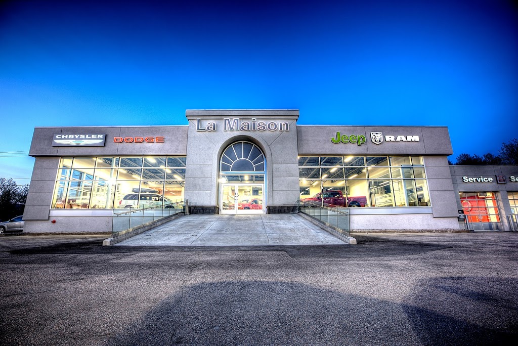 La Maison Chrysler Charlesbourg (Québec) | car dealer | 15070 Boulevard Henri-Bourassa, Québec, QC G1G 3Z4, Canada | 4186224700 OR +1 418-622-4700
