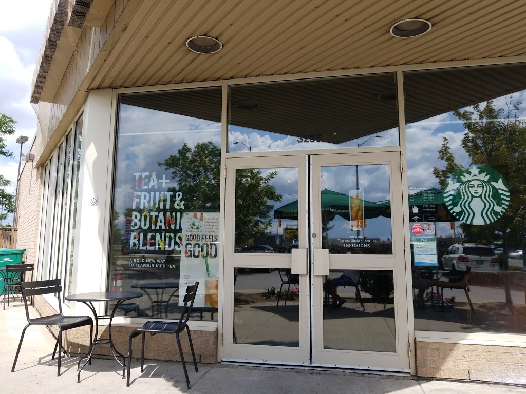 Starbucks | 3235 Dundas St W #1, Mississauga, ON L6J 4Z3, Canada | Phone: (905) 608-0633