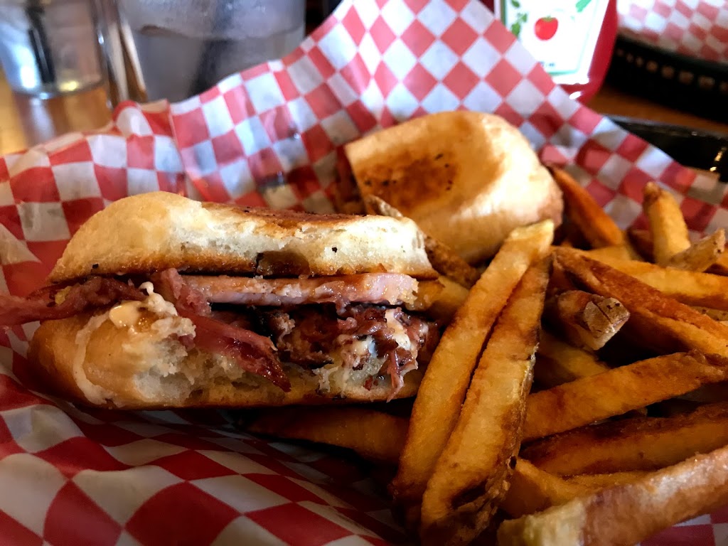 Mossleigh Bar n Grill | 17 AB-24, Mossleigh, AB T0L 1P0, Canada | Phone: (403) 534-2101