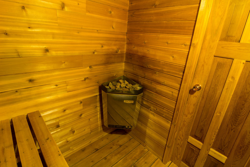 Tallpine Lodges - A Romantic Adult only Getaway! | 800 W Hawk Blvd, West Hawk Lake, MB R0E 2H0, Canada | Phone: (204) 349-2209