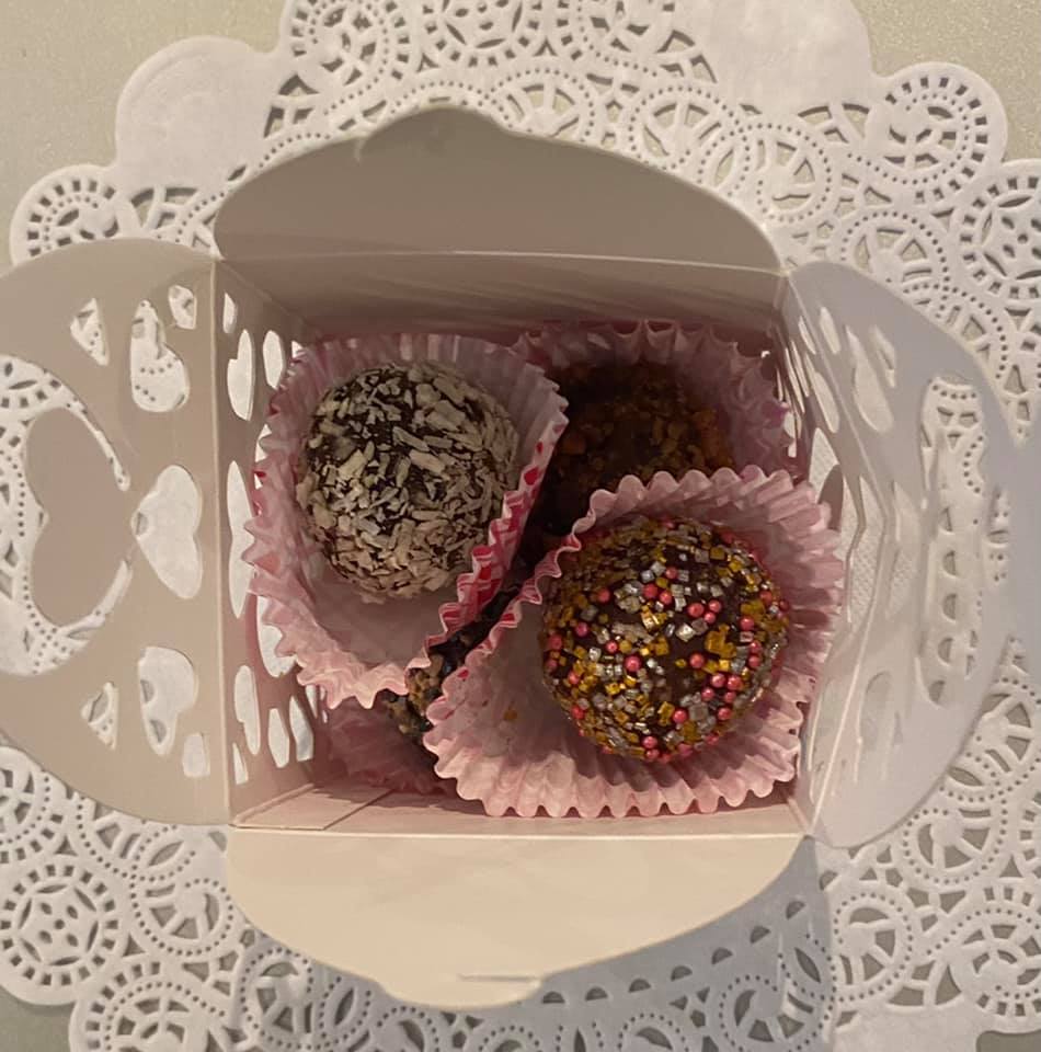 Sweet Averleana | 49 Rita Ave, Hamilton, ON L8W 1M4, Canada | Phone: (289) 237-6042