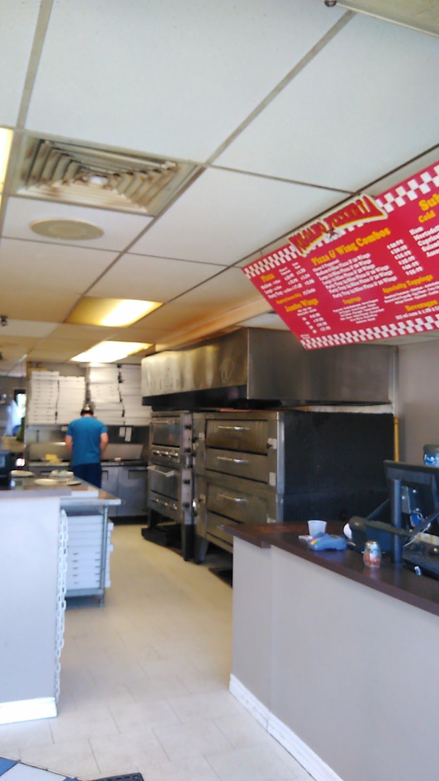 Volcanos Pizzeria | 1409 Pelham St, Fonthill, ON L0S 1E5, Canada | Phone: (905) 892-1144