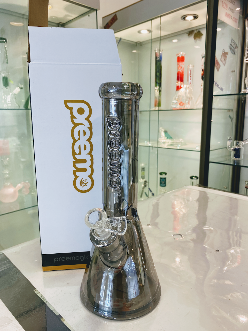 Fay Mart/POSH, POSH plus available/ JUUL available/ STLTH available/ Smok available/ SUORIN available | 3395 Howard Ave, Windsor, ON N9E 3N6, Canada | Phone: (519) 967-9257