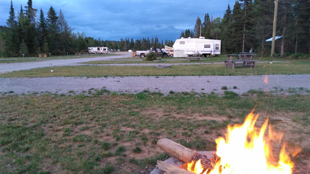 Camping Mer Bleue | 533 Mnt de la Mer Bleue, LAscension, QC J0T 1W0, Canada | Phone: (819) 275-2002