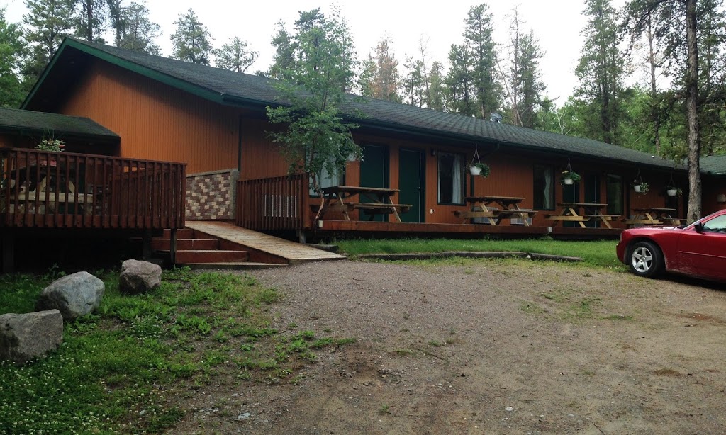 Birchwood Motor Hotel | 112018 Provincial Trunk Hwy 59, Traverse Bay, MB R0E 2A0, Canada | Phone: (204) 756-2596