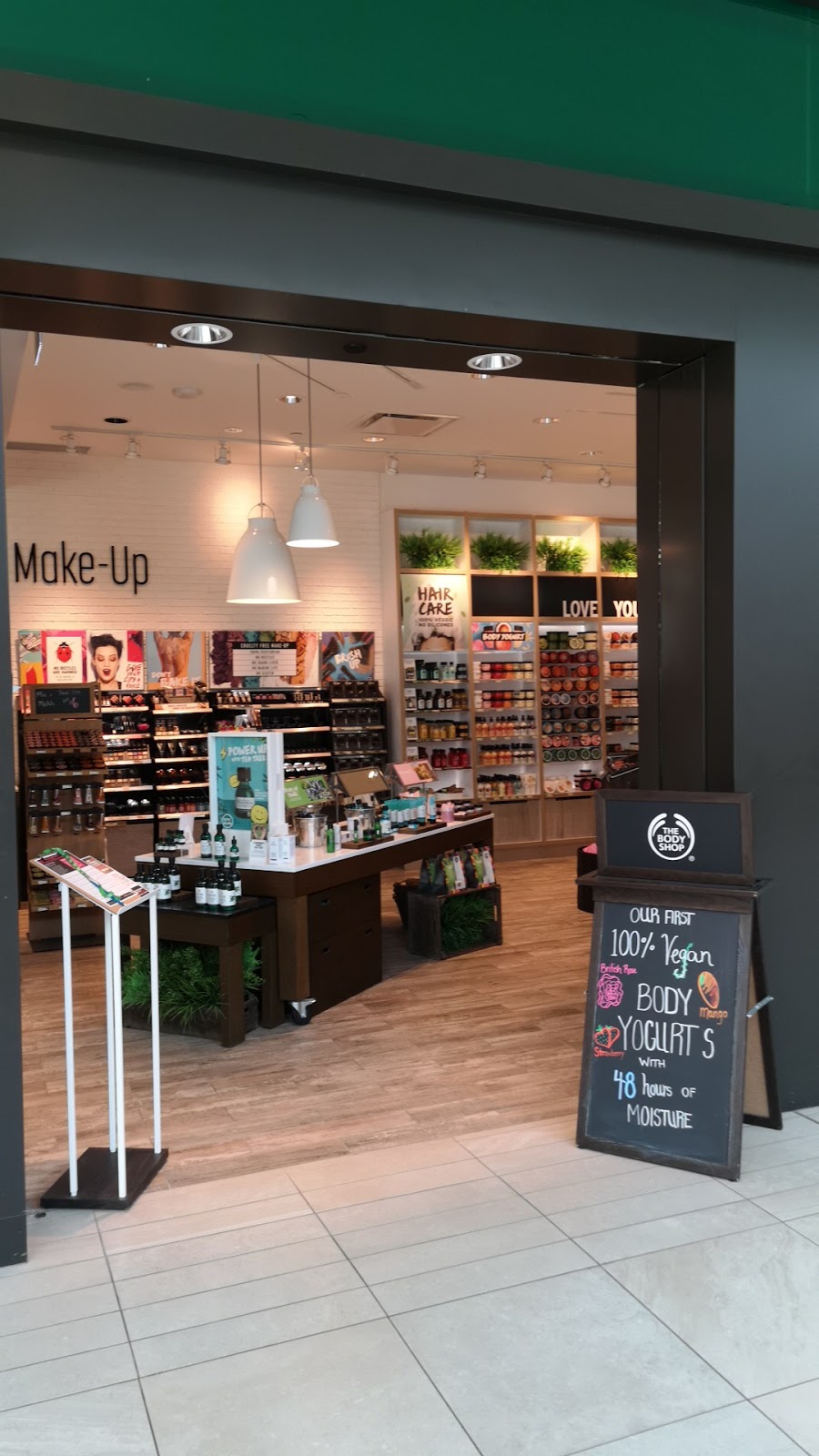 The Body Shop | 240 Leighland Ave, Oakville, ON L6H 3H6, Canada | Phone: (905) 849-7353