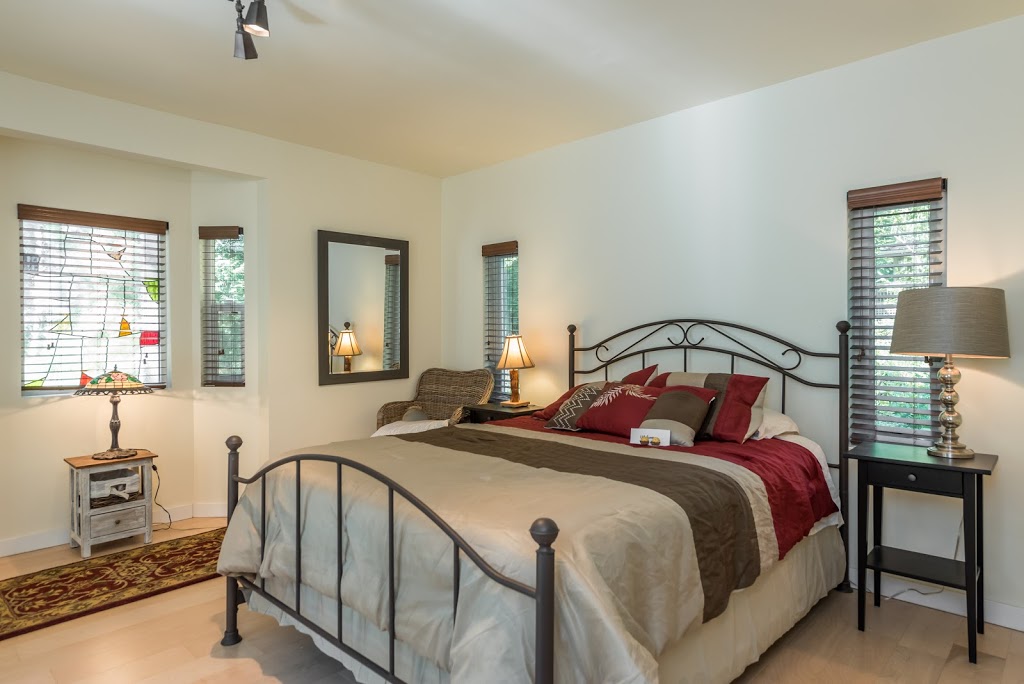 Lily Point Park Lodge | 736 Claire Ln, Point Roberts, WA 98281, USA | Phone: (206) 227-3186