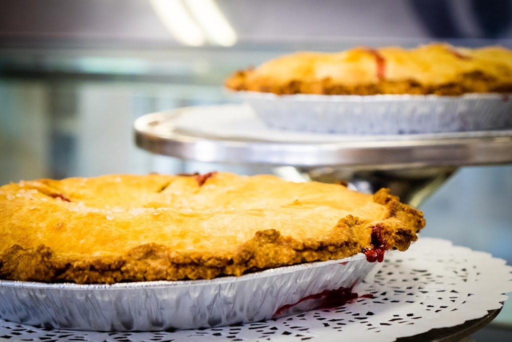 Bobcaygeon Bakery | 9 King St E, Bobcaygeon, ON K0M 1A0, Canada | Phone: (705) 731-0015