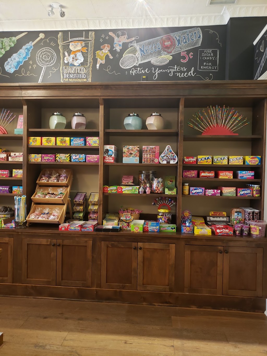 Harveys Confectionery | 1900 Heritage Dr SW, Calgary, AB T2V 2X3, Canada | Phone: (403) 268-8500