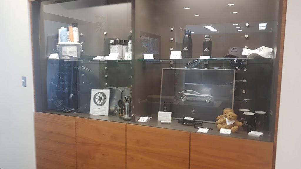 Woodchester Infiniti | 2560 Motorway Blvd, Mississauga, ON L5L 1X3, Canada | Phone: (905) 820-4545