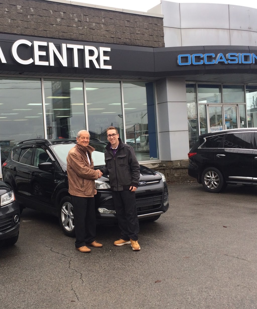 Crédit Auto Xpress Laval | 2500 Boulevard Curé-Labelle, Laval, QC H7T 1R1, Canada | Phone: (877) 849-9545