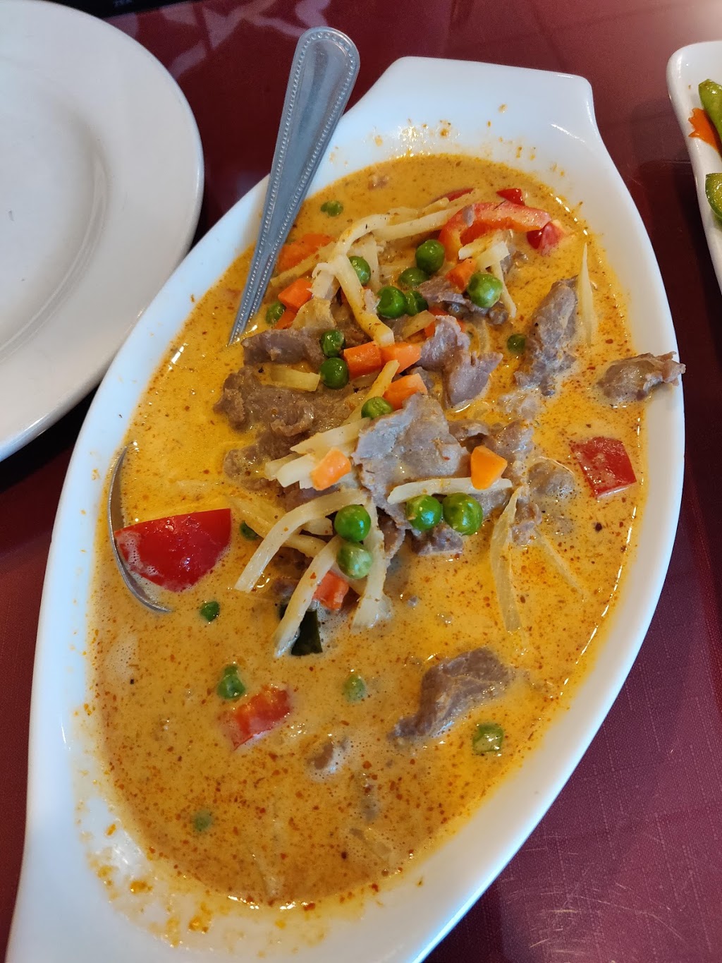 Chiang Rai Thai Cuisine | 120 Fifth Ave, Cochrane, AB T4C 0A4, Canada | Phone: (403) 851-0239