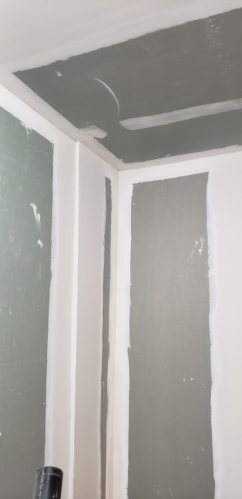 L&A Drywall Taper | 2 Hernon Ct, Brampton, ON L6S 2B9, Canada | Phone: (647) 928-7010