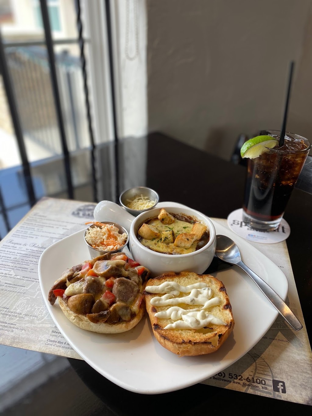 La Gare Resto Bar | 222 Belliveau Ave Level 2, Shediac, NB E4P 0M2, Canada | Phone: (855) 836-6100