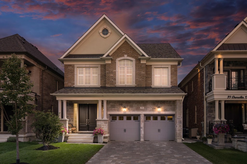 Kahn Family Real Estate Team | 1206 Centre St, Thornhill, ON L4J 3M9, Canada | Phone: (647) 449-2003