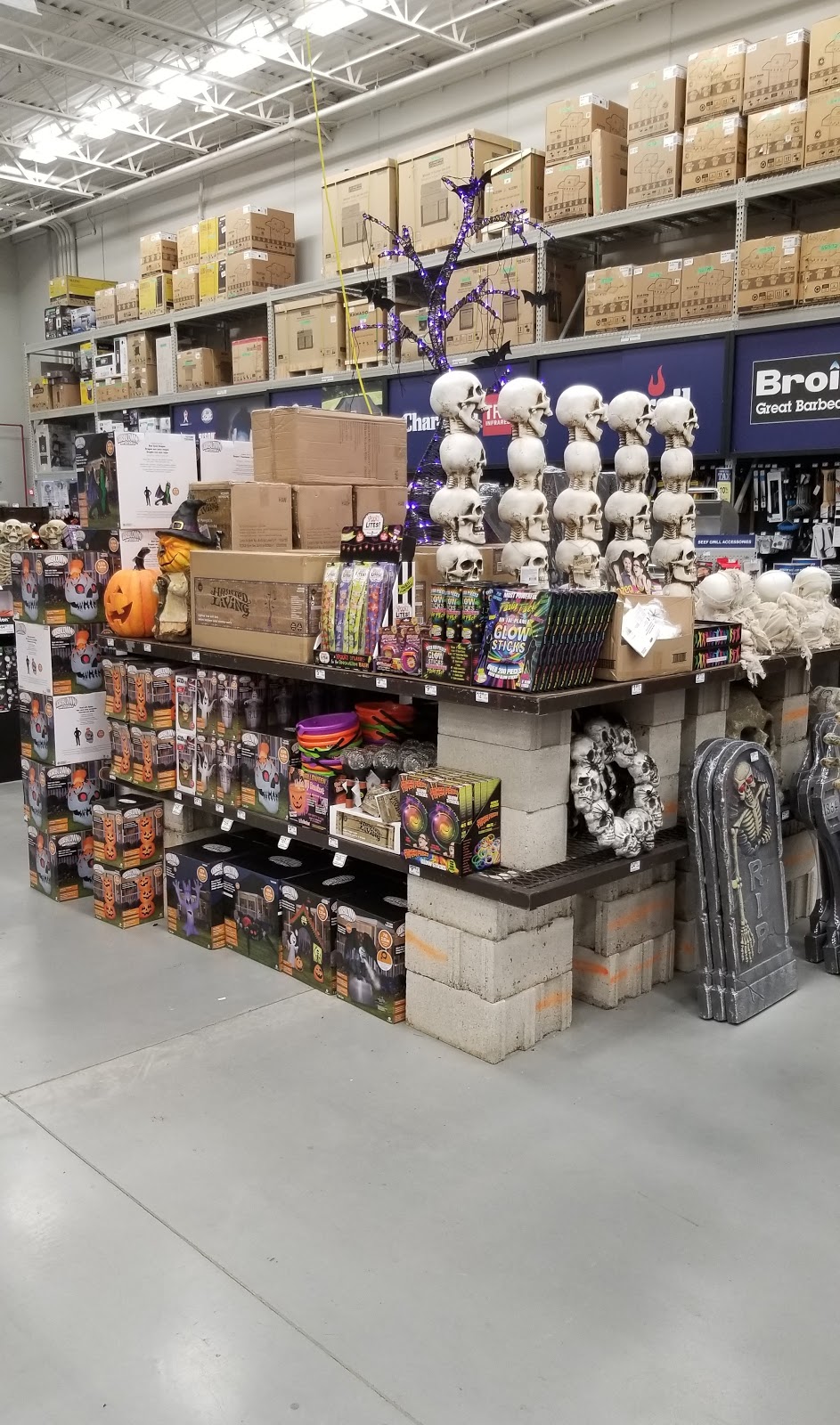 Lowes Home Improvement | 1390 Quinn Dr, Sarnia, ON N7S 6M8, Canada | Phone: (519) 541-2120