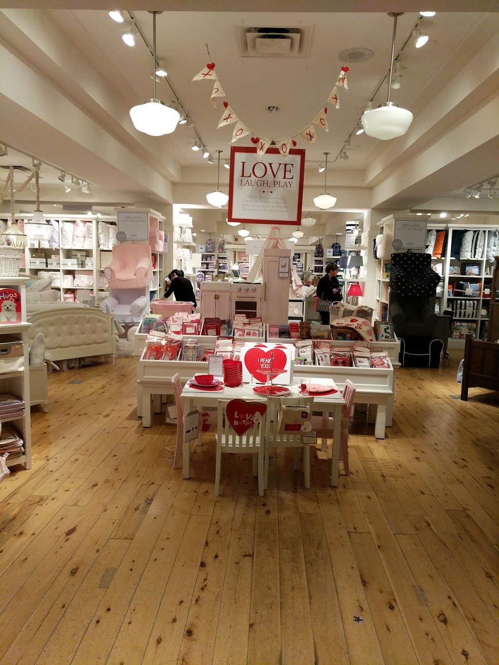 Pottery Barn Kids | 3401 Dufferin St, North York, ON M6A 2T9, Canada | Phone: (416) 785-7375