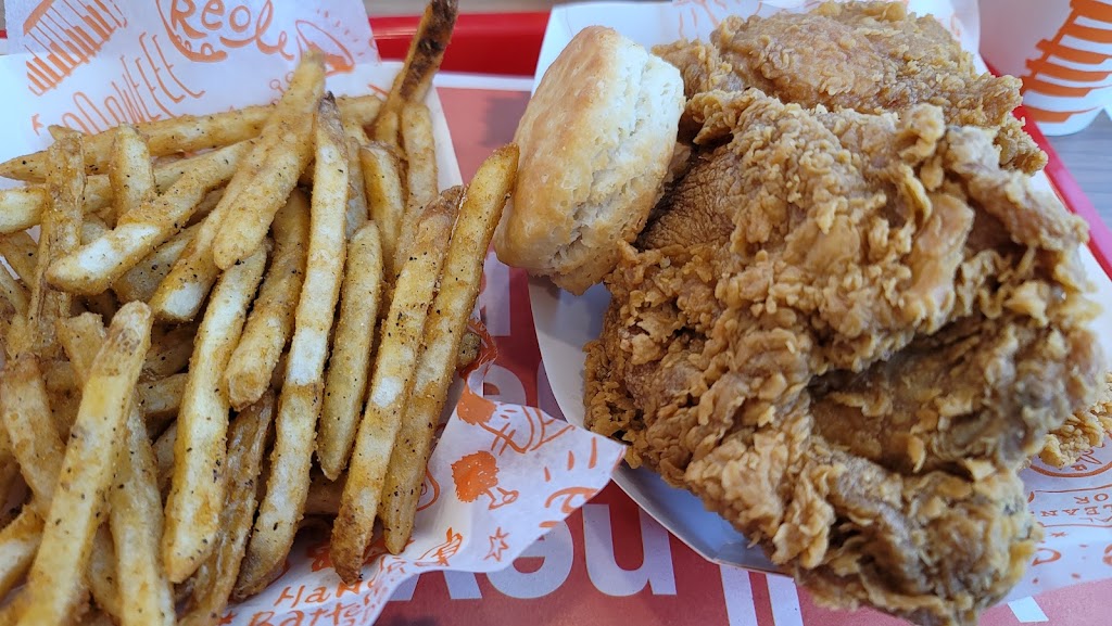 Popeyes Louisiana Kitchen | 320 Fifth Ave #2101, Cochrane, AB T4C 2A6, Canada | Phone: (403) 981-1199