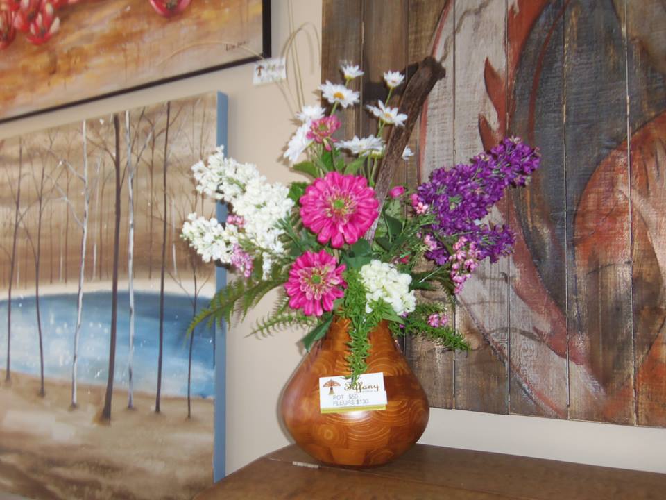 Tiffany et Décor | 54 Rue Principale, Saint-Esprit, QC J0K 2L0, Canada | Phone: (514) 690-9212