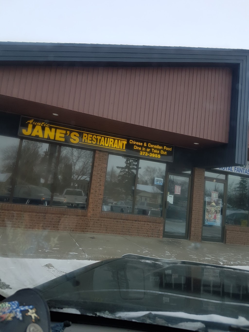 Auntie Janes Restaurant | 1945 McKercher Dr, Saskatoon, SK S7J 3V9, Canada | Phone: (306) 373-3955